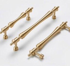 Tay nắm Đồng thau  kiểu Pháp Mã 6834 - Màu vàng