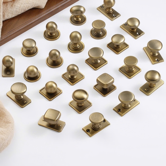 Tay nắm Núm Tủ Đồng Pháp kèm đế