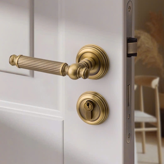 KHÓA CỬA PHÂN THỂ  ĐỒNG THAU  CP20-2671