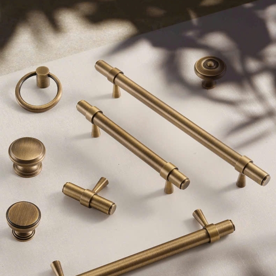 Tay nắm đồng Pháp hiện đại Mã  BHG11