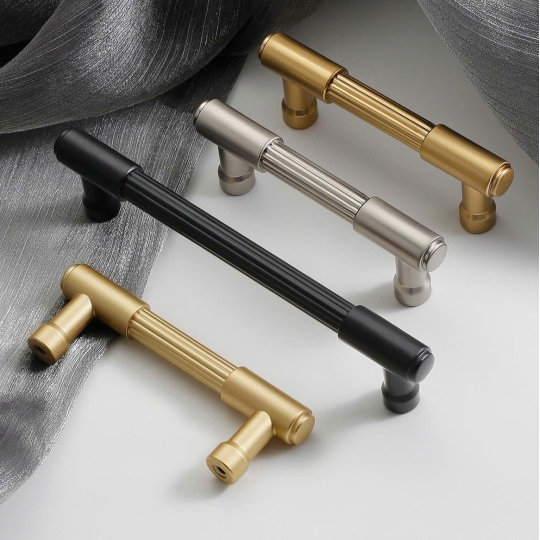 Tay nắm Hợp Kim Mã TN 6725