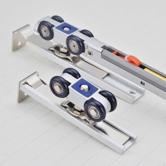 BỘ PHỤ KIỆN CỬA LÙA GIẢM CHẤN 2 CHIỀU 