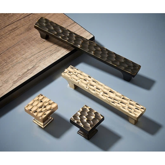 Tay nắm Tủ bằng  đồng Vân Búa Kiểu Pháp hiện đại Mã 19024 - Màu đồng Cổ