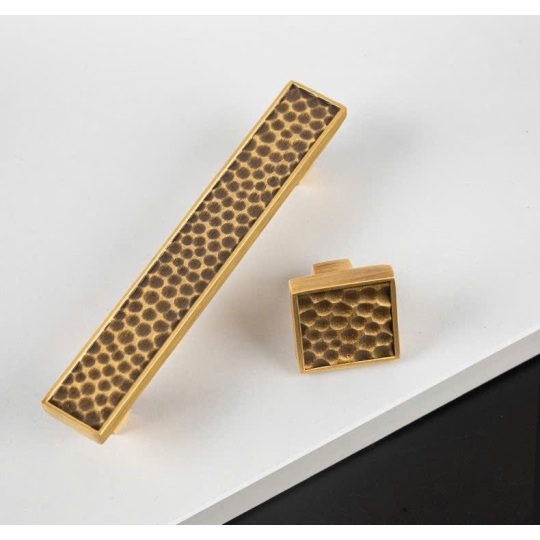 Tay nắm Tủ bằng  đồng Vân Búa Kiểu Pháp hiện đại Mã 19024 - Màu đồng Pháp