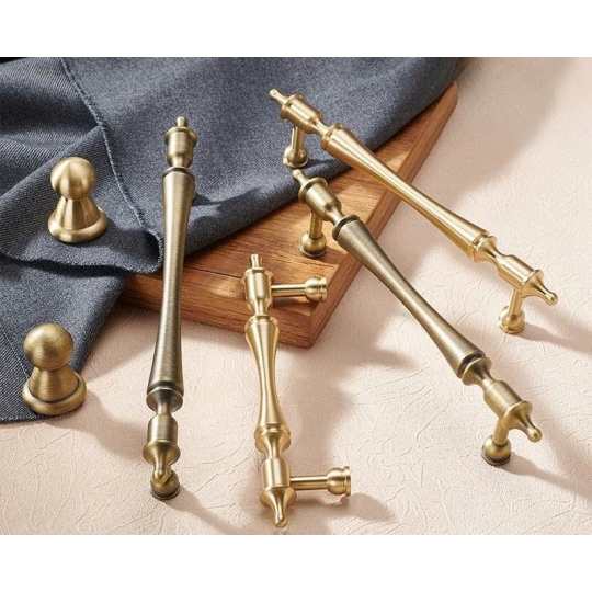 Tay nắm Đồng thau  kiểu Pháp Mã 6834 - Màu vàng