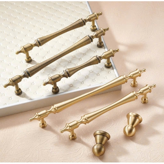 Tay nắm Đồng thau  kiểu Pháp Mã 6834 - Màu vàng