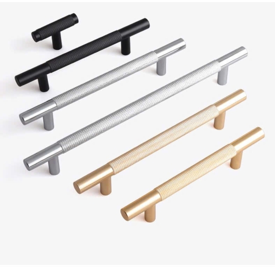 Tay nắm Hợp kim  Vân Khía chéo Cao Cấp - Mã 9005 - Màu vàng