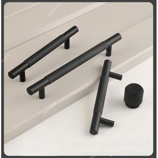 Tay nắm Hợp kim  Vân Khía chéo Cao Cấp - Mã 9005 - Màu đen