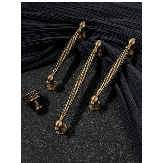 Tay nắm Tủ dạng Bằng Đồng Thau Cao Cấp -  032 CG-D2111