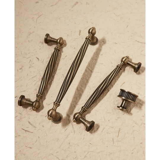 Tay nắm Tủ dạng Bằng Đồng Thau Cao Cấp -  032 CG-D2111