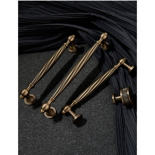 Tay nắm Tủ dạng Bằng Đồng Thau Cao Cấp -  032 CG-D2111